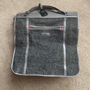 Oscar de la Renta Clothing Travel Bag